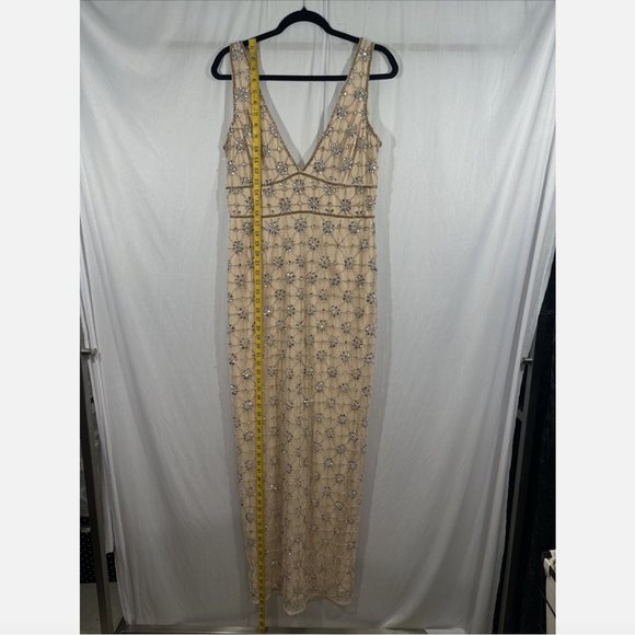 NWT $598 Mac Duggal [ 10 ] Sleeveless Beaded Floral V Neck Gown Nude Silver Q611 - Picture 6 of 16